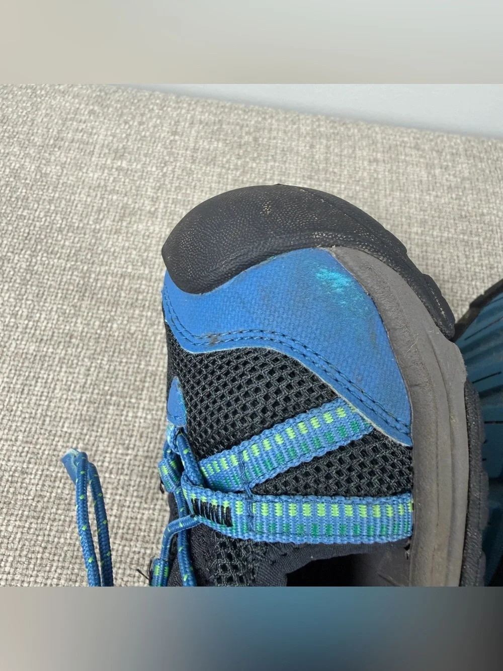 Teva Manatee Sandals Blue Black Closed Toe Sport Hiking Water Big Kid Size 6
